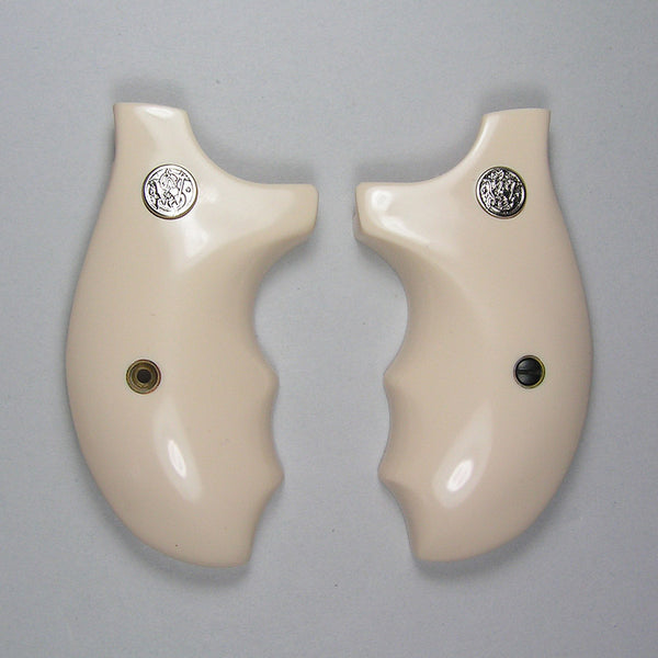 S&W J Frame Round Combat Simulated Ivory Pistol Grips (Medallions Extra)