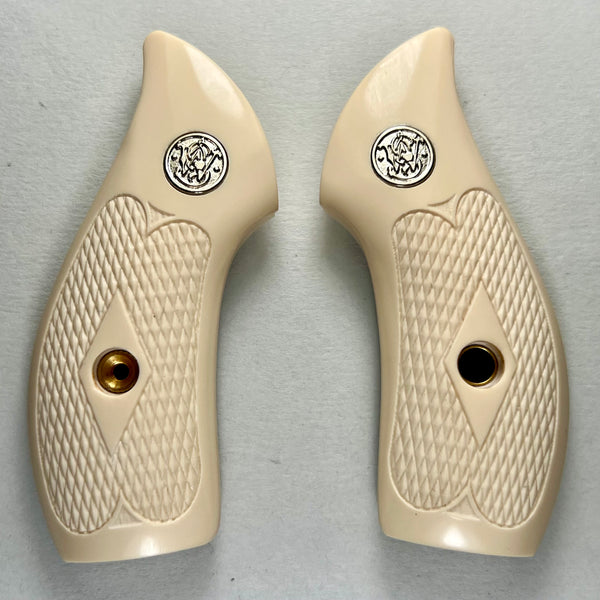 S&W J Frame Round Butt Checkered Simulated Ivory Pistol Grips W/ Medallions Only