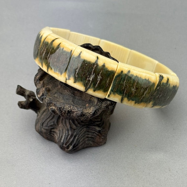 Mammoth Ivory Bark Bracelet 3/4"- 23