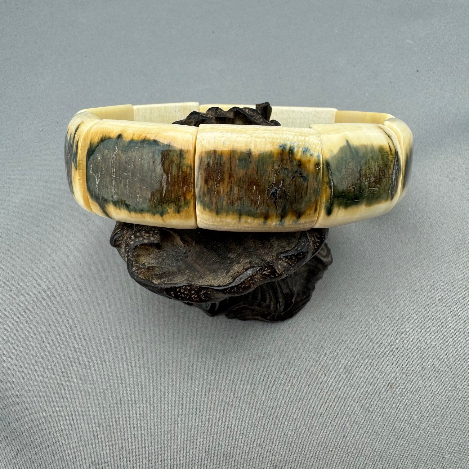 Mammoth Ivory Bark Bracelet 3/4"- 24