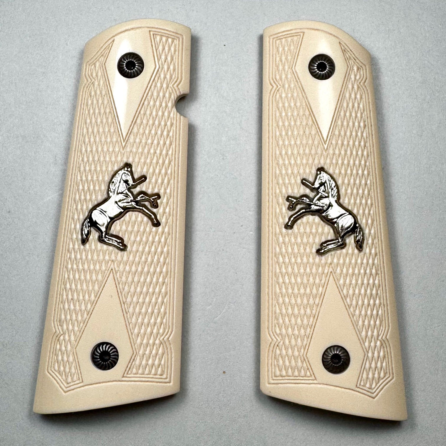 1911 Simulated Ivory Checkered Double Diamond MAGWELL with Silver Horse Inlay Pistol Grips 