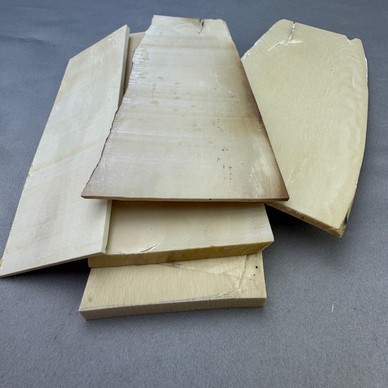 Mammoth Ivory Slab Lot 39 