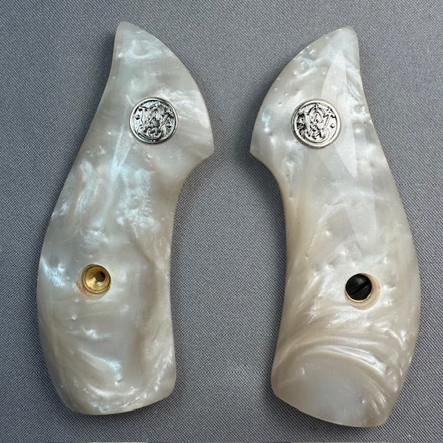 S&W J Frame Round Butt simulated Pearl Grips