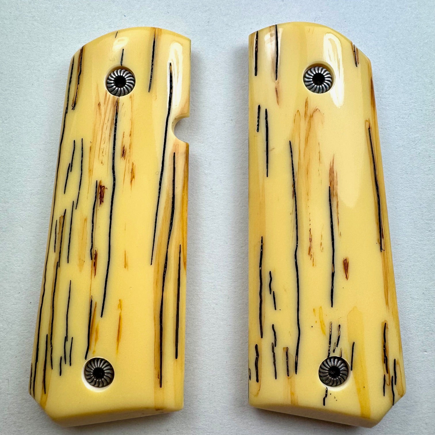 Simulated Ivory Compact/Officers Model Pistol Grips-Antiqued