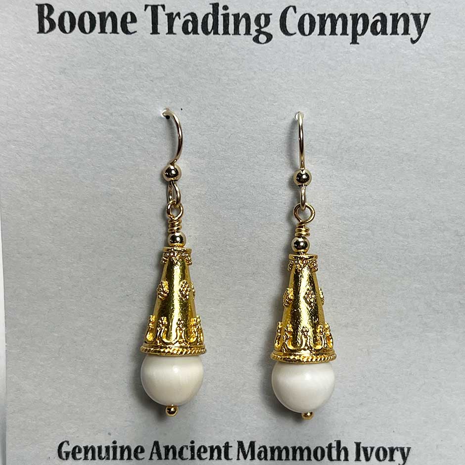 Mammoth Ivory 10mm Bead Earrings (R)